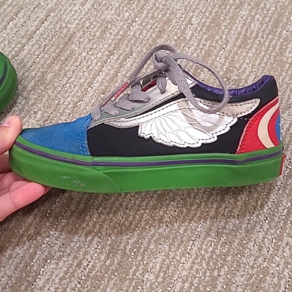 Marvel Vans - Picture 13 of 16